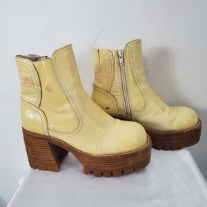 Vegan Leather B2 Platform Y2K Boots Size 6.5US